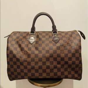 Louis Vuitton damier speedy 35’